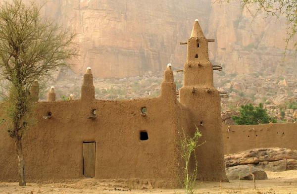 A roadside mosque in Dogon country (which is mostly animist, though)